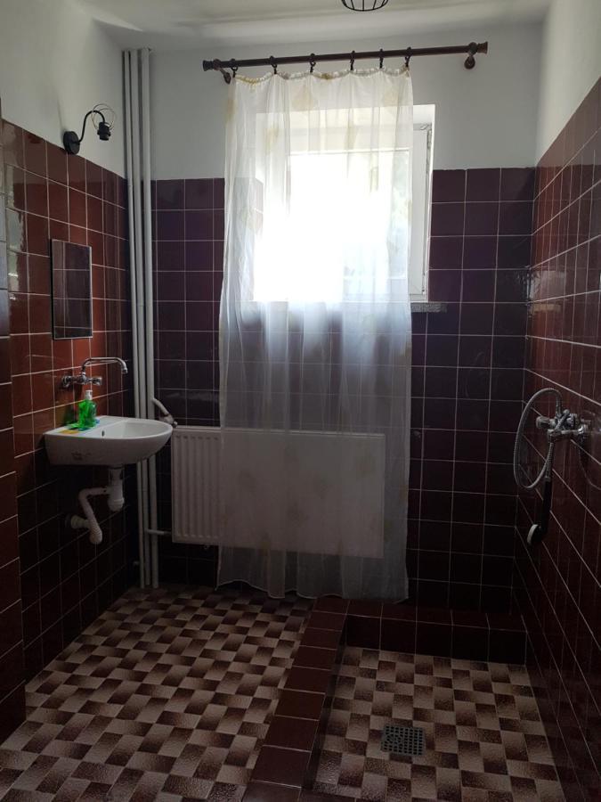 F.H.U Bed And Brekfast Apartment Glinik Екстериор снимка